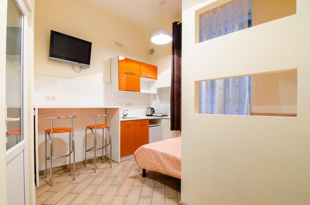Economy Apartment On Rappoporta 7A-1 Lviv Exterior photo